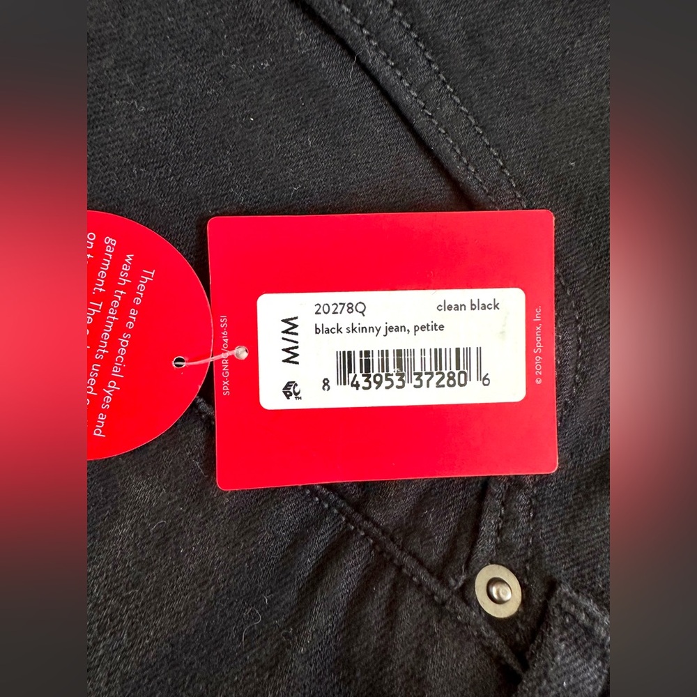 NWT Spanx Woman’s Black Skinny Jeans, petite - Picture 9 of 11
